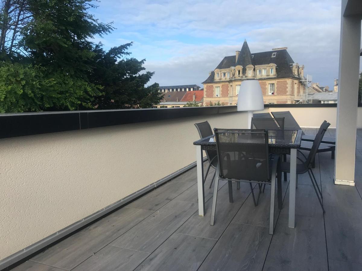 Aux Gres Des Vagues Apartment Lion-sur-Mer Luaran gambar